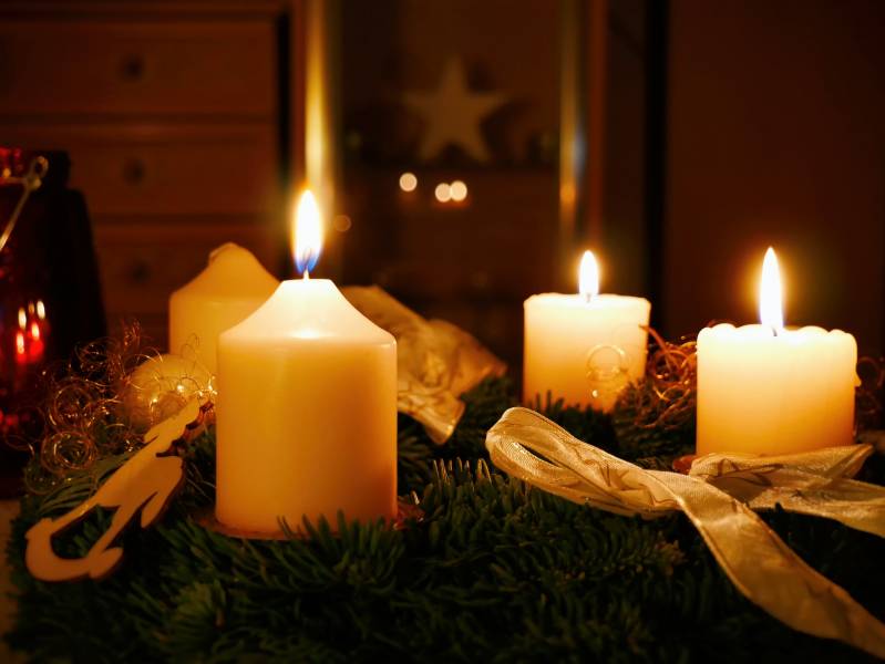 Adventi gyertyagyújtás